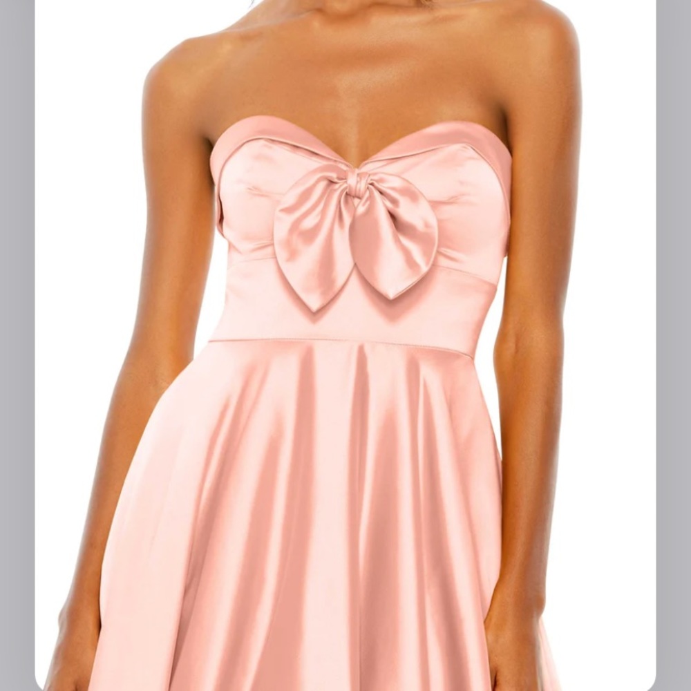 Strapless Gown IT HAS POCKETS 🤩 - Picture 3 of 11